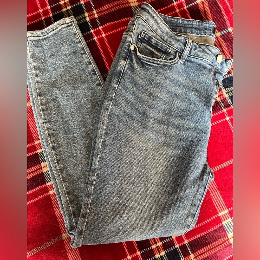 Judy blue - size 15/32 relaxed fit jeans